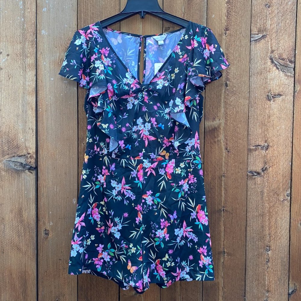 Black tropical floral romper from Belle Sky NWT sz M